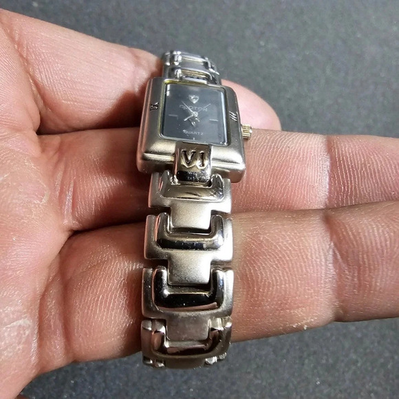 Croton Ladies Quartz Tank Style Watch Silver Tone Working Roman Numerals - Picture 2 of 10